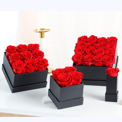 China Real Naturals Grow Hot Sale Durable True Natural Amazon Roses Varies Colors Infinity Eternal Everlasting Preserved Roses In Gift Box for sale