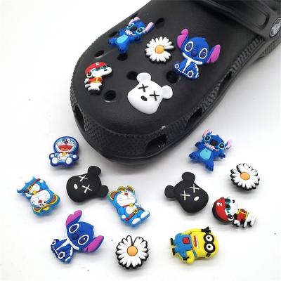 China Custom Eco-froendly PVC Shoe Buckle Accessories Cartoon Animals Shoes Decoration For Kids Charming Croc Kids Party Gift for sale