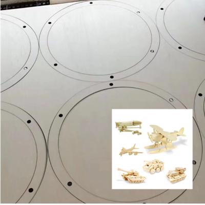 China Contemporary Exported EUROPE Grade E0 DIE Laser Cutting Commercial Toys Plywood Board for sale