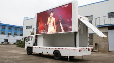 China Outdoor Mobile Truck Mounted LED Display Advertising Billboard , 960X960 Cabinet for sale