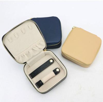 China New Fashion Trendy Women Gift Box Necklace Organizer Case Jewelry Case Leather Box for sale