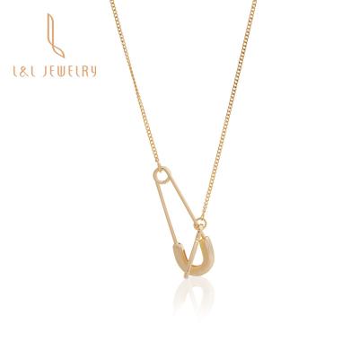 China Wholesale Fashionable CLASSIC Christmas Handmade Silver Plated Unique Pendant Jewelry S925 18K Gold Link Chain Necklace Pin Brooch Pin for sale