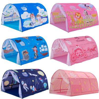 China Easy Foldable Kids Play Tent 140*100*80cm Portable Foldable Folding Teepee Tent Kids Net Mosquito Play House Bed Tent Children's Play Tent for sale