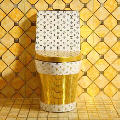 China Luxury Royal Modern Golden Floor Sanitary Ware Ceramic Gold Bathroom Automatic Operation One Piece Toilet for sale