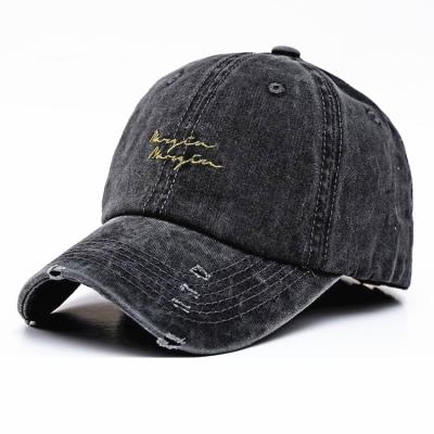 China Small MOQ Cotton Embroidery COMMON Dad Hats Baseball Caps For Men And Women for sale