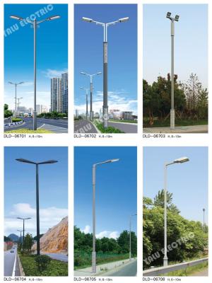 China Galvanized garden Steel main street lamp pole with cross arm two LED floodlights for sale