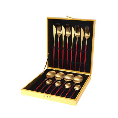 China Durable Reusable Cutlery Stainless Steel Kitchen Utensil Cutlery Set Travel With Wooden Case 16pcs Gold Plated Spoons Set for sale