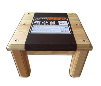 China Natural wood easy to carry wooden stool suitable for home and outdoor scenes natural wood foot pedal pine stool for sale