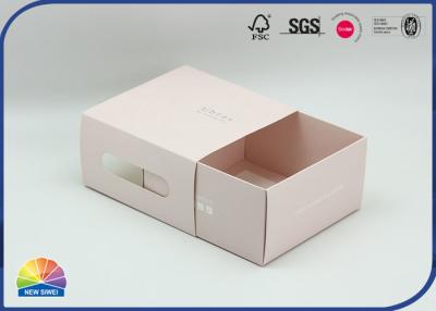 中国 350gsm C1Sの下着の包装の折る箱の銀製の熱い押すロゴ 販売のため