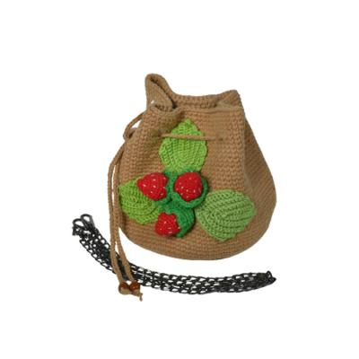 China Handmade S Crochet Strawberry Shoulder Bag Crochet Hot Sale Messenger Lady ' for sale