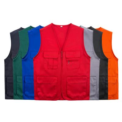 China Multi Pockets Outdoor Men's Casual Work Utility Cargo Vest Sleeveless Uniform Cotton Vest Jacket Custom Company LOGO for sale