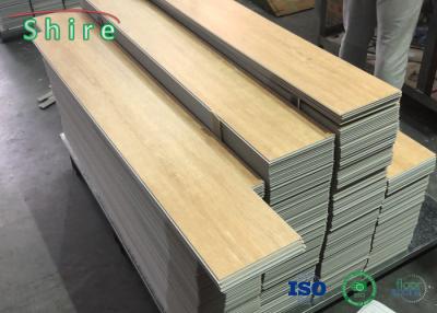 Chine Plancher en plastique en pierre de SPC de composé avec le style en bois naturel de décoration de modèle à vendre