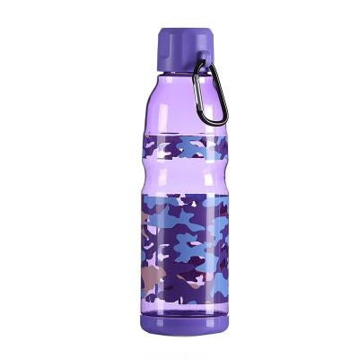 China Factory Wholesale Cheap Price 600ml 700ml CLASSIC Camouflage Sport Plastic Rise Water Bottle for sale