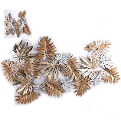 China Handwork Promotional Beauty Crafts Europe Metal Foliage Artificial Wall Decoration for sale