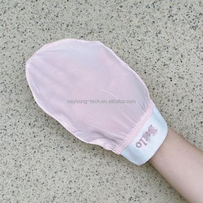 China EXFOLIATING Cocoon Silk 100% Exfoliating Body Logo Hammam Bath Shower Glove Customized Viscose Scrub Glove Glove for sale