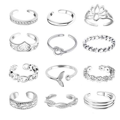 China CLASSIC Factory Wholesale Fashion Jewelry Simply Multi Sizes Gold Silver Rings Jewelry Women for sale