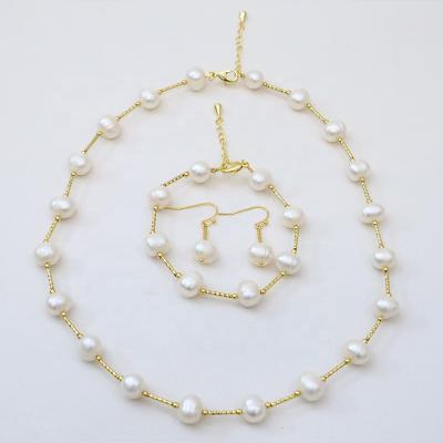 China TRENDY Hot Sale 14K Gold Filled White Freshwater Pearl Necklace Jewelry Set Earring Bangle Necklace For Women for sale