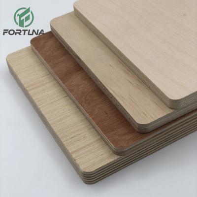 China Raincoat ; High Quality Pencil Cedar Faced Fancy Wood Veneer Cedar Plywood Competitive Price Pencil for sale