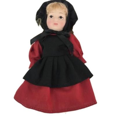 China Hot Sales Hotel and Resort Doll in Traditional Style Amish Costume and Hat Decoration for sale