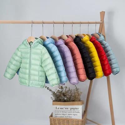 China Breathable Boys And Girls Winter Down Jackets Light Weight Hooded Wholesale Children Clothing Kids Down Jackets for sale