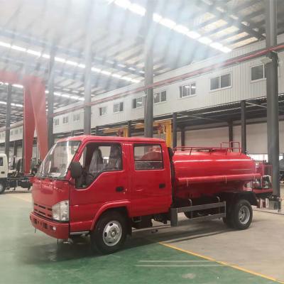 China Hotels Double cabin 3500L water tank sprinkler ISUZ truck chassis with fire fighting nozzle for sale in Dubai for sale