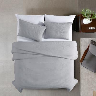 China Soft Luxurious Microfiber Bed Blanket Light Weight Style Stripe Anti-Static Top Selling Modern Embroidery for sale