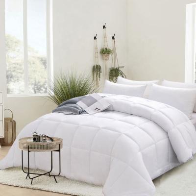 China Anti-static White Luxury Soft Bedding Bed Comforter Set Goose Down Comforter for sale