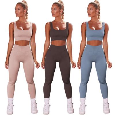 China Breathable Women Workout Set Seamless Sports Equipment Yoga Gaiters With Sports Bra Gym Tracksuits Set for sale