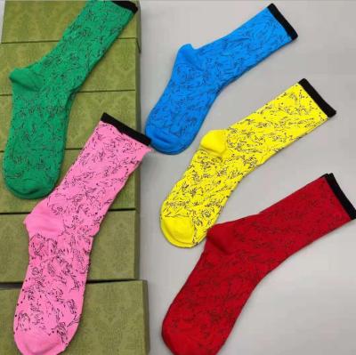 China 2021 autumn new sporty color in tube cotton socks G letter socks CIA style fashion stockings for sale