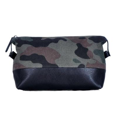 China OEM Durable Factory Custom Creative Camouflage Wash Bags Travel Toiletry Unisex Canvas Cosmetic Bag for sale