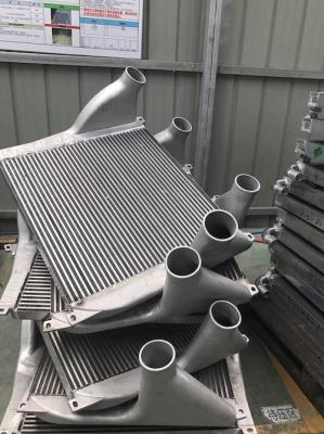 Chine Refroidisseur d'air en aluminium de charge d'aileron de tube pour l'échangeur de chaleur air-air de moteur de Turbo de camion d'Aftermarke à vendre