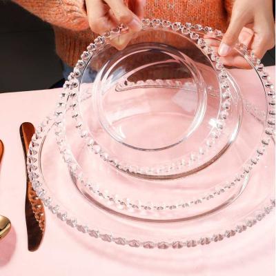 China 2021 Viable Wholesale New Customized Dessert Of Cake Glass Dinner Dishes Fruit Glass Charger Plates Glass Plates With Heart Shape Pattern for sale