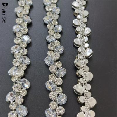 China Flatback Guangzhou Manufacturer Silver Clear Rhinestone Chain Trim For Garment / Bags / Shoes for sale