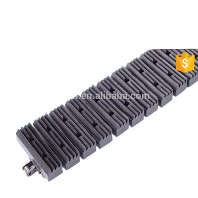 China Beverage Gripper Detachable Roller Chains/Rubber Top Conveyor Chain/Rubber Gripper Snap for sale