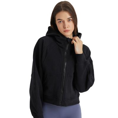 China New Wrinkle Autumn And Winter Water Resistant Fleece Loose Warm Yoga Lock Hooded Soft Sports Coat Women for sale