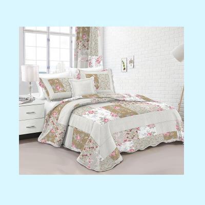 China 100% Quilting Curtain Printed In Window Light Home Blackout Customized Polyester Bedspread 4pc Set For Room for sale