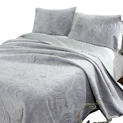 China Winter Comforter Set Velvet Bedspread Large Embroidery Home Hot Selling Solid Bedspread for sale