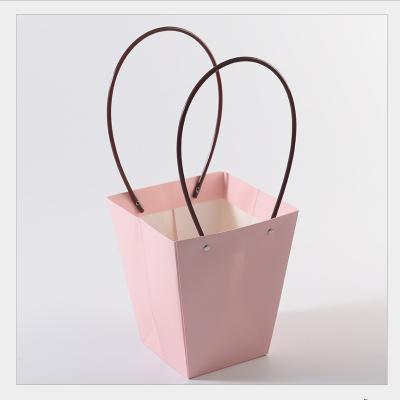 China Recyclable Flowers Carry Bag Rectangular Pink Bags with Rope PVC Flower Box with Handle Waterproof Bouquet for sale