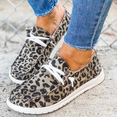 China New 2023 summer women canvas fashion sneakers round leopard shoes vulcanize flats ladies loafers female sports shoes casual trainers for sale