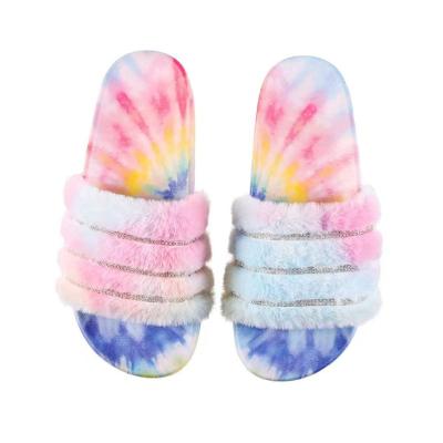 China Damping Women's Shoes Fur Flat Women's Sandals Fashion Wool Fluffy Warm Slippers Home Slippers for sale