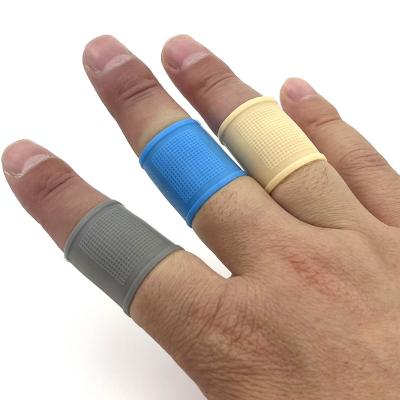 China Elastic Silicone Sports Support Finger Thumb Brace Protector Finger Sleeves Finger Sleeves for sale