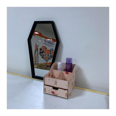 China Durable high quality using solid wood mirror frame with low price geometric shapes for sale