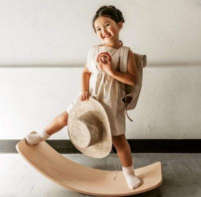 China Eco-friendly Wholesale Wooden Seesaw Toy Yoga Training Curve Board Balance Board for sale