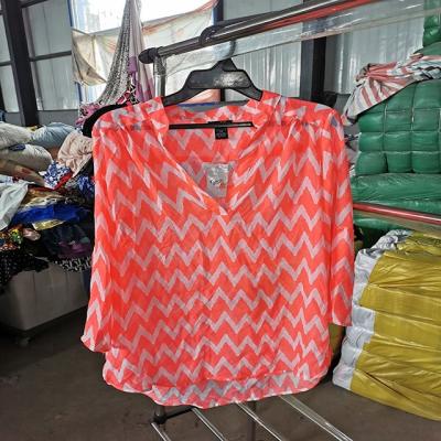 China Second-Hand Clothing Mixed Wholesale Used Clothing Summer Second-Hand Women's Cloth Comfortable Long-sleeved T-shirt for sale