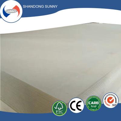 China Plain MDF Moisture Proof Board / White Melamine Laminated MDF Price for sale