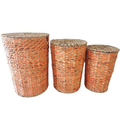 China Sustainable Newest Design Handmade Woven Natural Round Plant Gift / Kitchen Baskets With Cover for sale