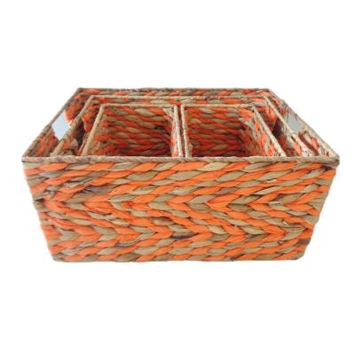 China Viable Wholesale Customized Home Use Storage Baskets Cattail Rope Basket Fashion Laundry Basket for sale