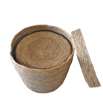 China Sustainable Cattail Grass Basket Storage Basket Handwoven Round Storage Basket With Cover for sale