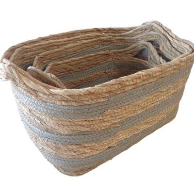 China Sustainable Handwoven Cattail Storage Baskets Picnic Stackable Storage Basket Basket Storage for sale