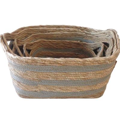 China Landry Storage Basket Sustainable Hot Selling Cattail Rope Fashionable Bread Storage Basket for sale